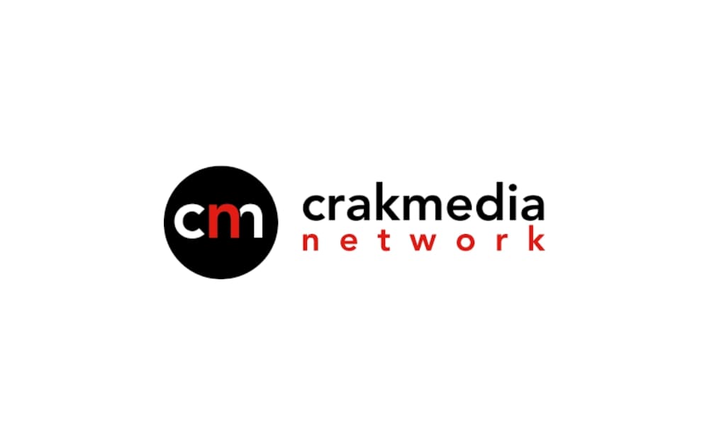 Crakmedia Network logo with lowercase “cm” in a black circle and company name in black and red font, representing a Québec City-based performance marketing and digital media company.
